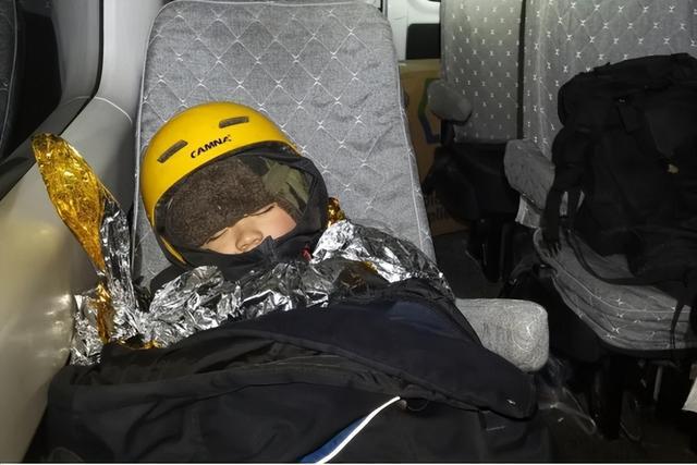 網上投注：爬野山出事的孩子最小才4嵗，“都是家長的問題”