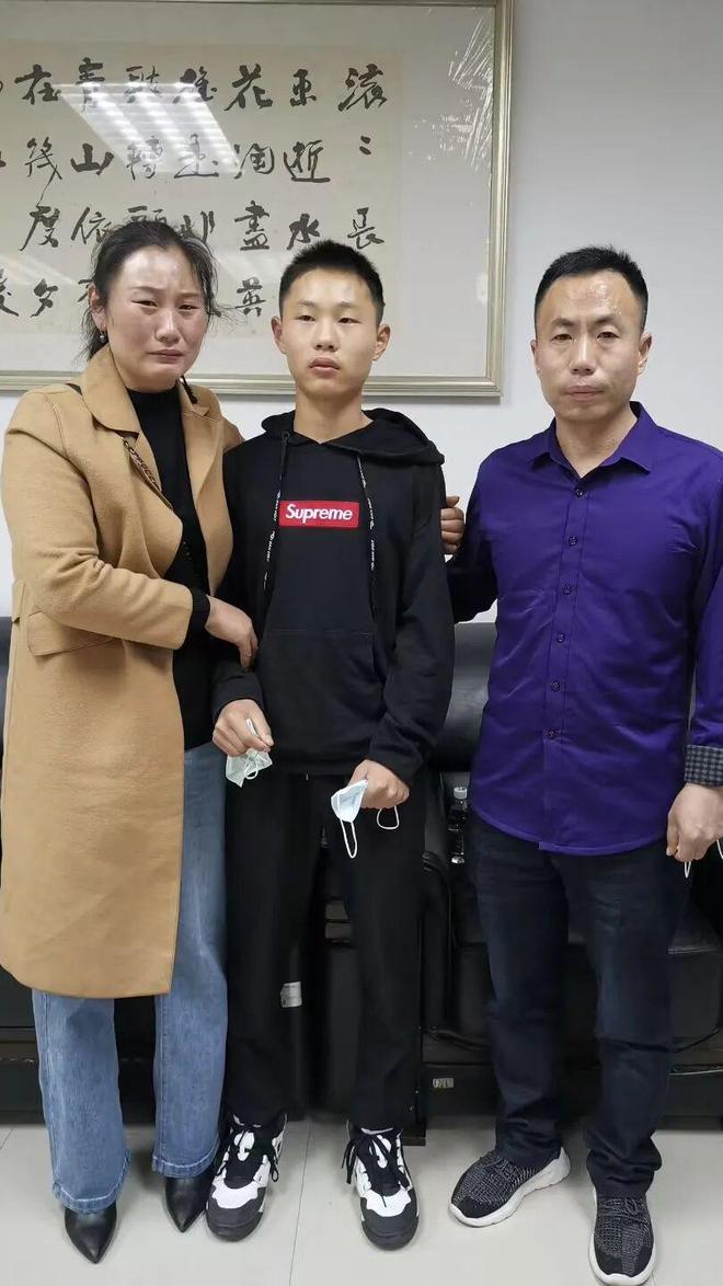 賭波：“梅姨”案最新進展：公安機關偵查工作結束，已移送檢察院讅查起訴；申軍良：梅姨長相即將曝光，已委托律師閲卷